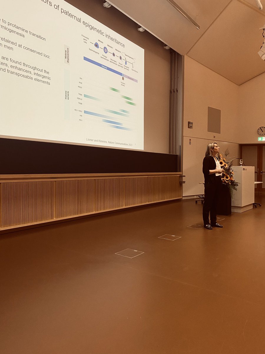 Amazing talk by <a href="/KimminsSarah/">Professor Sarah Kimmins</a> about histone modifications as sensors of exposure and their impact in germ line epigenome with critical implications for health and disease

epigenetic-inheritance-zurich.ethz.c

#EISZ2023 #EISZ23 #MansuyLab #ETH #UZH #research #symposium