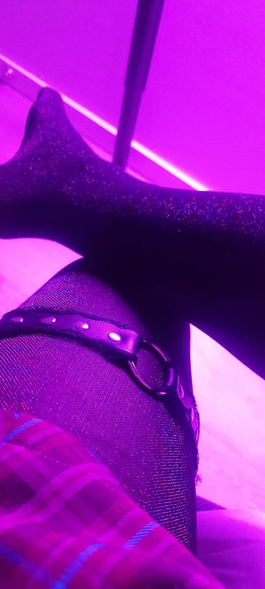 CopyVR's tweet photo. Purple sparkles for you to enjoy https://t.co/KhdrThdXKt