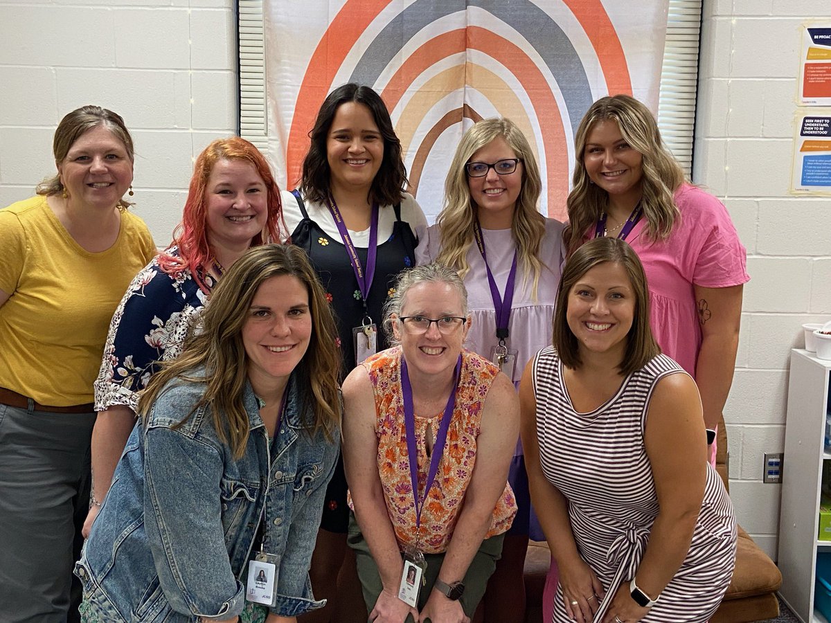 JCSD_LAE's tweet photo. #teacherteams
#dreamteams
Happy First Day 23/24 @ Lawson 💟 https://t.co/7j7TRXP8R4
