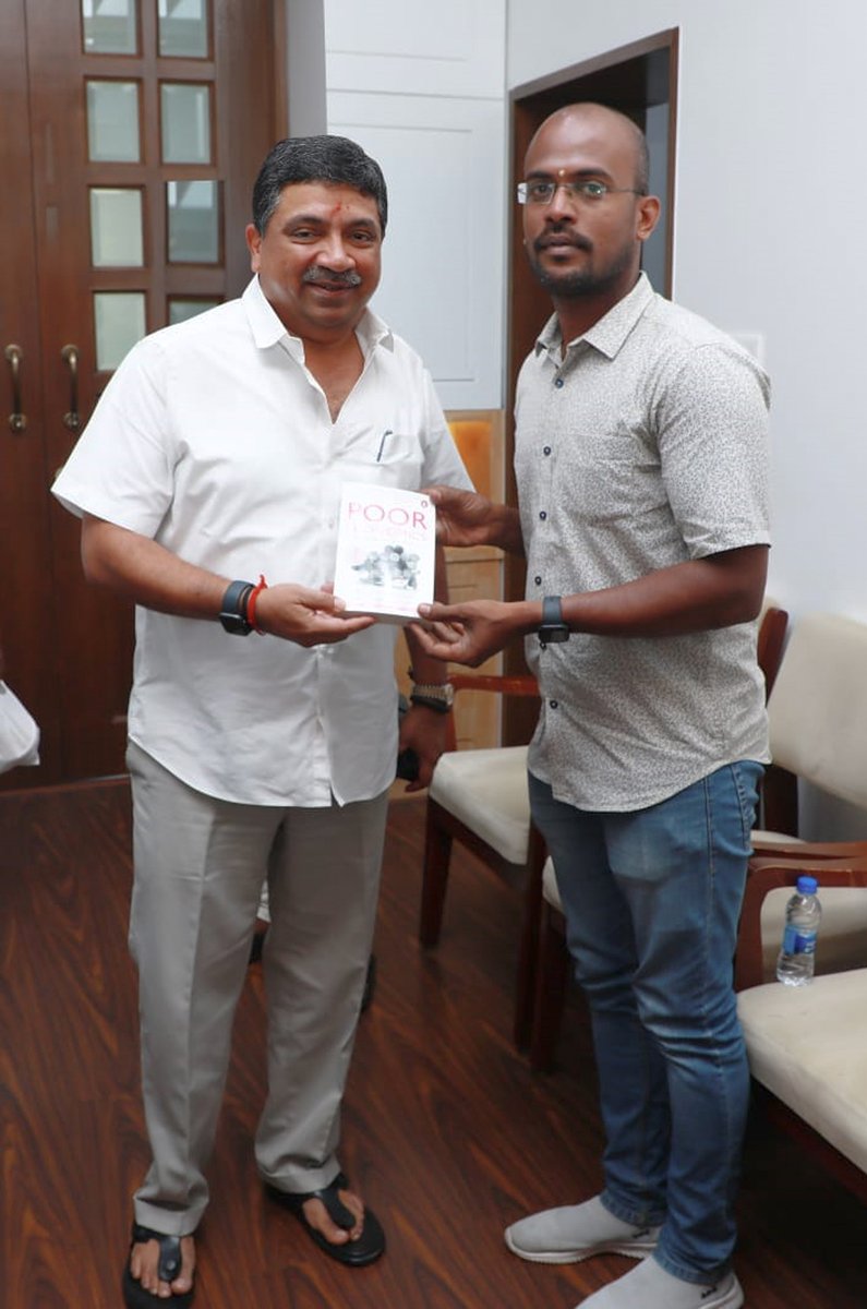 ptrmadurai's tweet photo. Official positions &amp; professional roles change regularly -- more frequently for some than others.

But human relationships persist, as I've experienced all my life.

After breakfast with a friend &amp; fellow MIT Alum today, a junior Govt Auditor gifted me her book by coincidence😊 https://t.co/jUoca77hph
