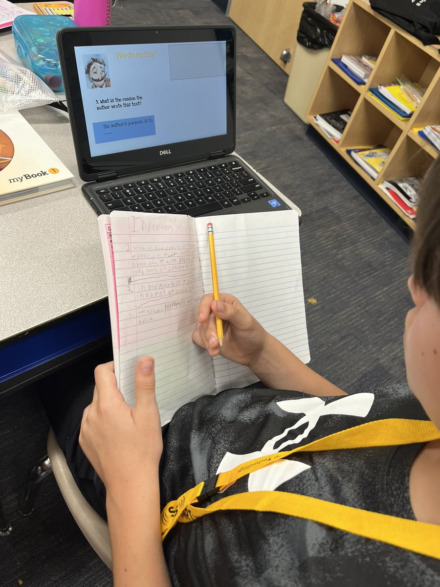 lccasciotti's tweet photo. Reading response practice! They did a great job! #bengalpride https://t.co/GC2Q1H0IS4
