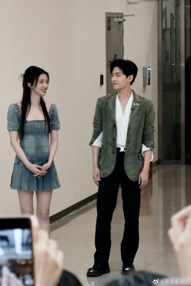 WhoRulesTheW's tweet photo. คิดถึงing - (⁠◕⁠દ⁠◕⁠)

#กู้ภัยรักนักดับเพลิง #FireworksOfMyHeart #我的人间烟火 #杨洋 #YangYang #หยางหยาง #王楚然 #WangChuran #หวังฉู่หรัน #หยางหยางหวังฉู่หรัน #ซ่งเยี่ยน #สวี่ชิ่น #หยางๆหรันๆ https://t.co/CxA3K4krbm