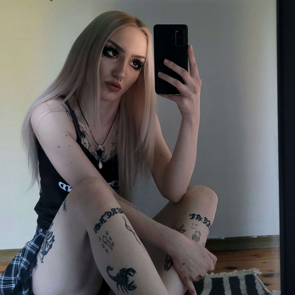 nataliee8233's tweet photo. Im back loosers. Who should i abuse first?
#findom #goddess #worship #paypig #FinD #dominatrix #feet #finsub #rt_find #FindomRT8 https://t.co/47S84nN7Lq