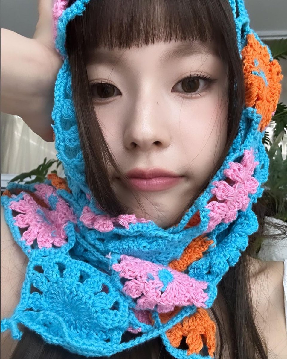 _leesoll's tweet photo. In a parasocial relationship with the crocheted items that I found ───── 🧶🪡 https://t.co/p4QuuA1IRP