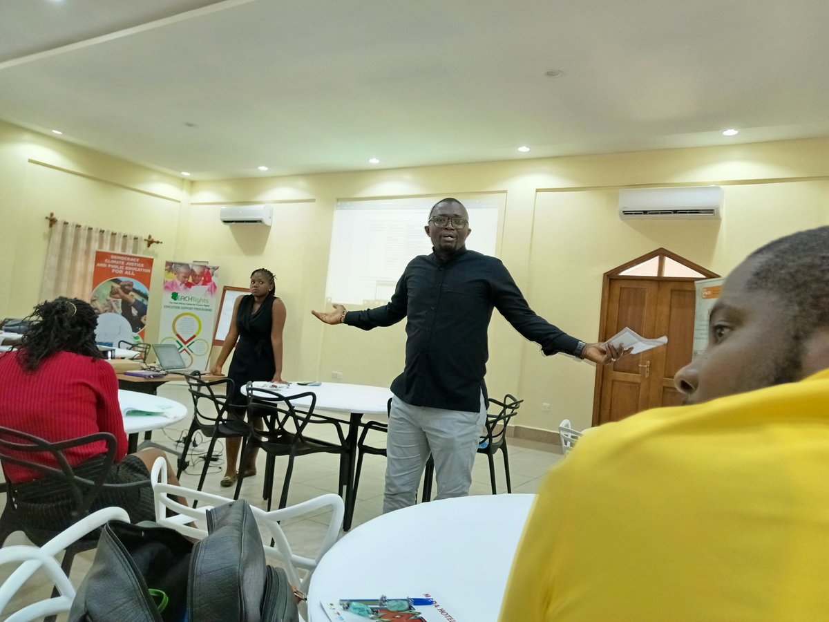 KCCGP_'s tweet photo. "The CSOs need to wake up and fight for the communities in regards to climate change issues, let's be strong and work together for the betterment of our own communities "~ @BandaRoberts
#ClimateActionKilifi
@KilifiCountyGov https://t.co/q2riXaWi52