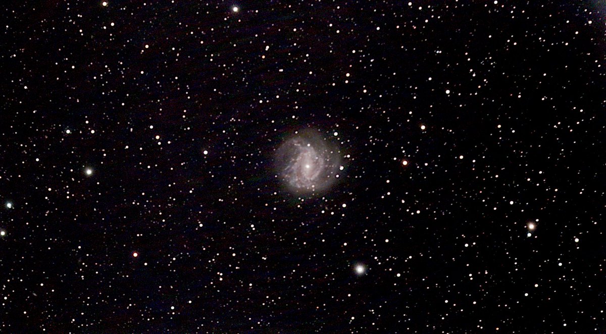 A shot of M83 (Southern Pinwheel Galaxy) #myVespera