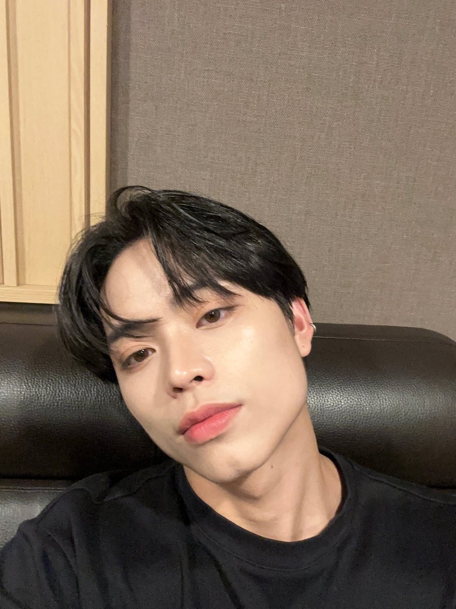 pluus_official's tweet photo. +.Y.M Check β
18:00
How are you today, SUM? Want to be with you again, so let's see each other tomorrow on Tiktok Shop Fashion Show at Market! Market! πΊπ»π
#TYMCheck #PLUUSJustin #AlwaysPLUUS #PLUUS https://t.co/V1pVgC0g73