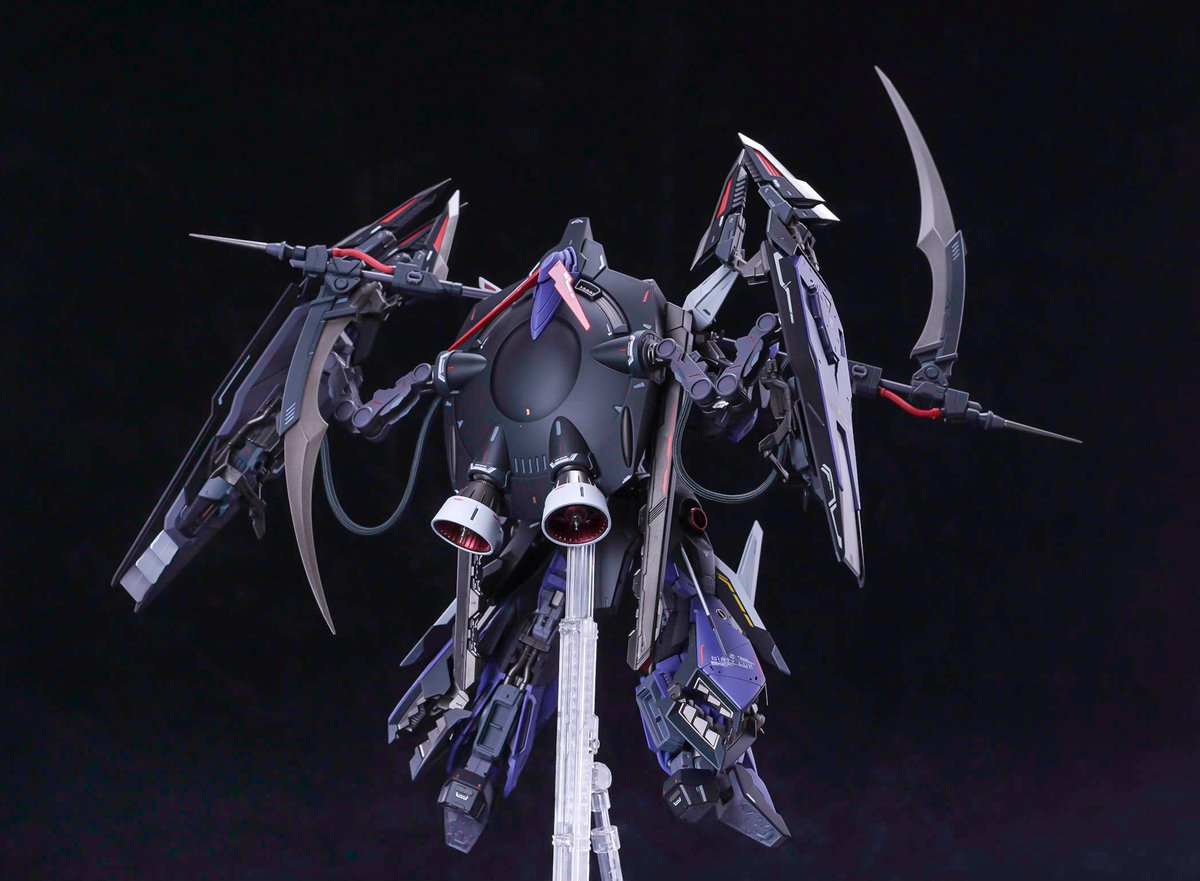 for_riner's tweet photo. FULL MECHANICS 1/100
フォビドゥンガンダム完成しました😎
今回はフォビドゥンガンダムの特徴を残しつつ他の機体の特徴やカラーリングを落とし込み製作しました。
今までとは少し違う方向性の改造でしたが
2つの機体の特徴を考えながらの製作はとても楽しかったです🎶 https://t.co/f8Pewd7CCy