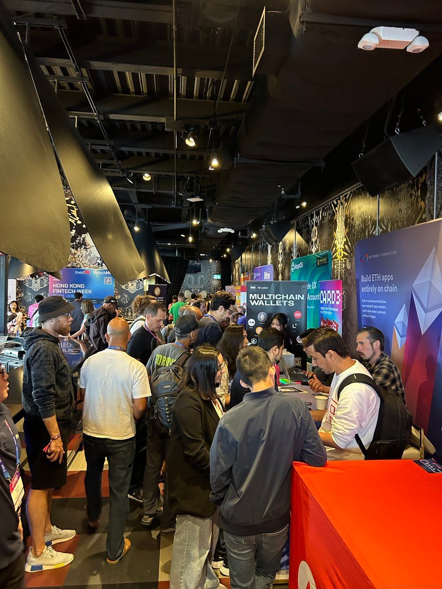 DFINITY Foundation tweet media