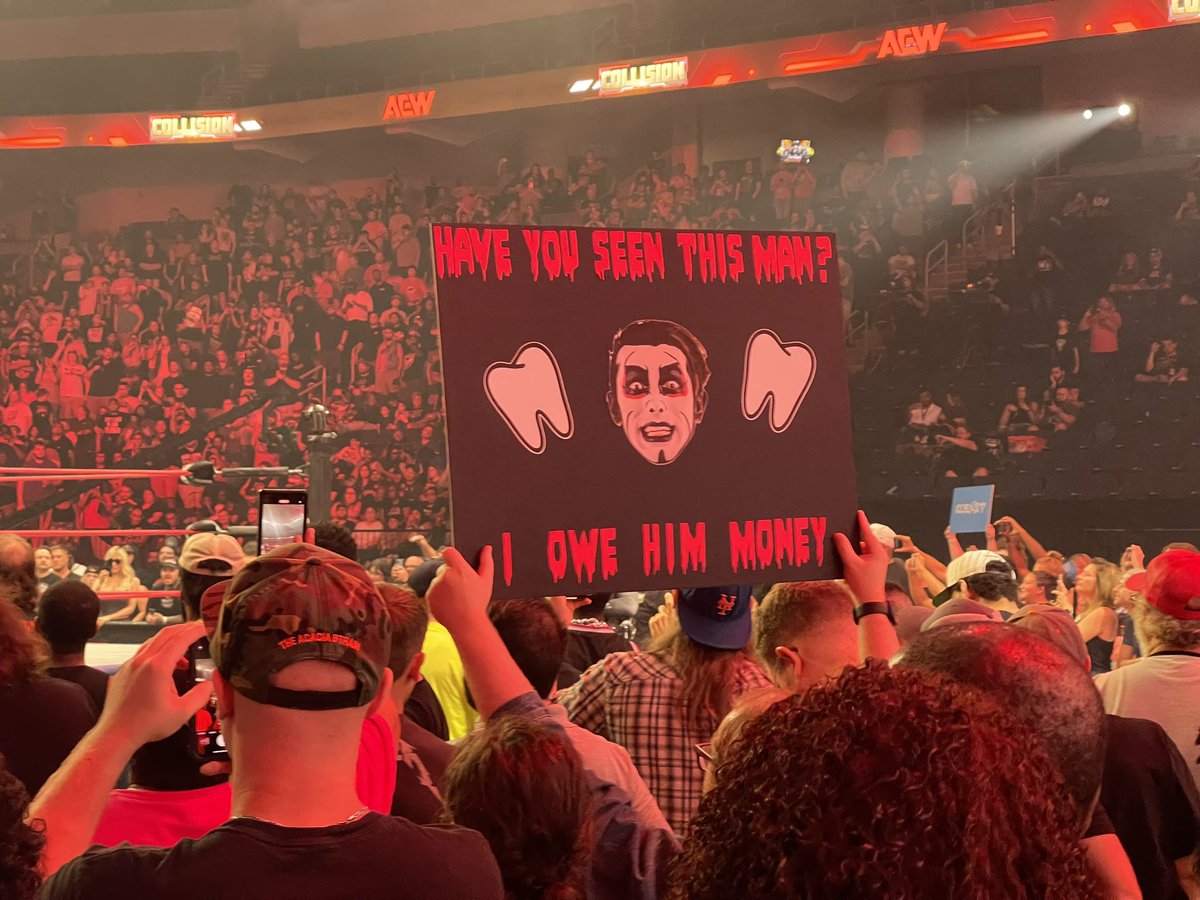 @DanhausenAD someone at #FyterFest is looking for you. #AEWDynamite #AEWCollision @AEW