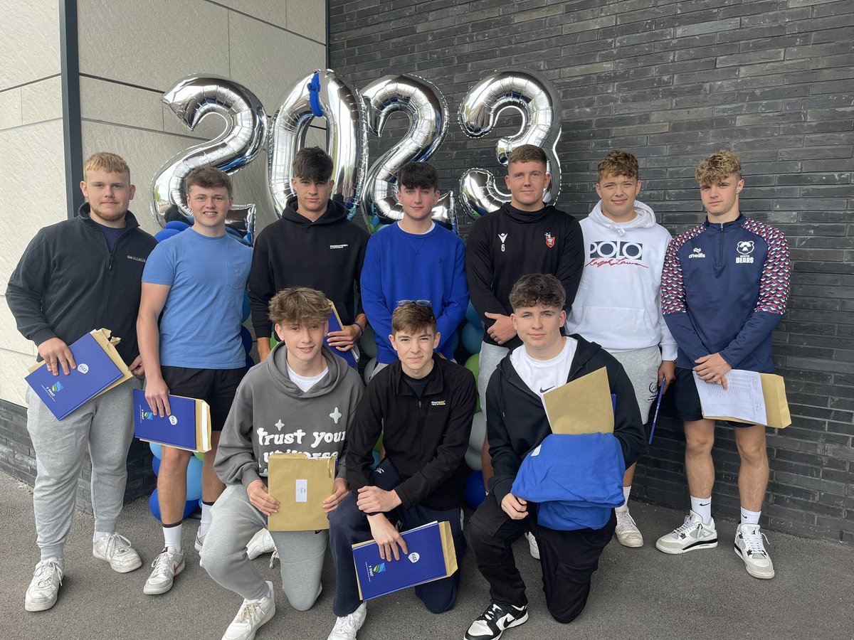 Y Pant Year 11 tweet media