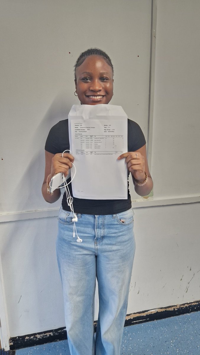 Huge well done to Idera who got the grades she needed to study her chosen A Levels at Westcliff High School for Girls 🎊