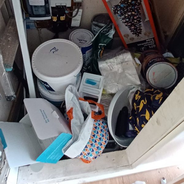 _TMSLtd's tweet photo. The void clearance team were out in force recently in Droylsden, helping a landlord clear a property that had been abandoned, with a huge amount of clutter left by a previous tenant. And what a difference they made. Check it out.

https://t.co/m1vihY8ccN https://t.co/7JqQhyaqu5