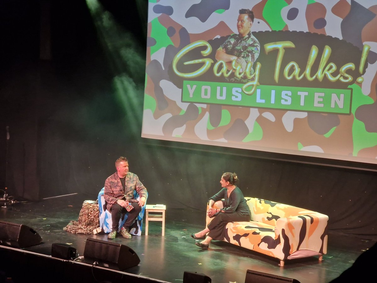BhucharBvrd's tweet photo. I had a fun afternoon appearing @GARYTANK #GaryTalks show @Gildedballoon come see my show @ThePleasance @sohotheatre @edfringe #EveningConversations https://t.co/TYFRaha2Fr
