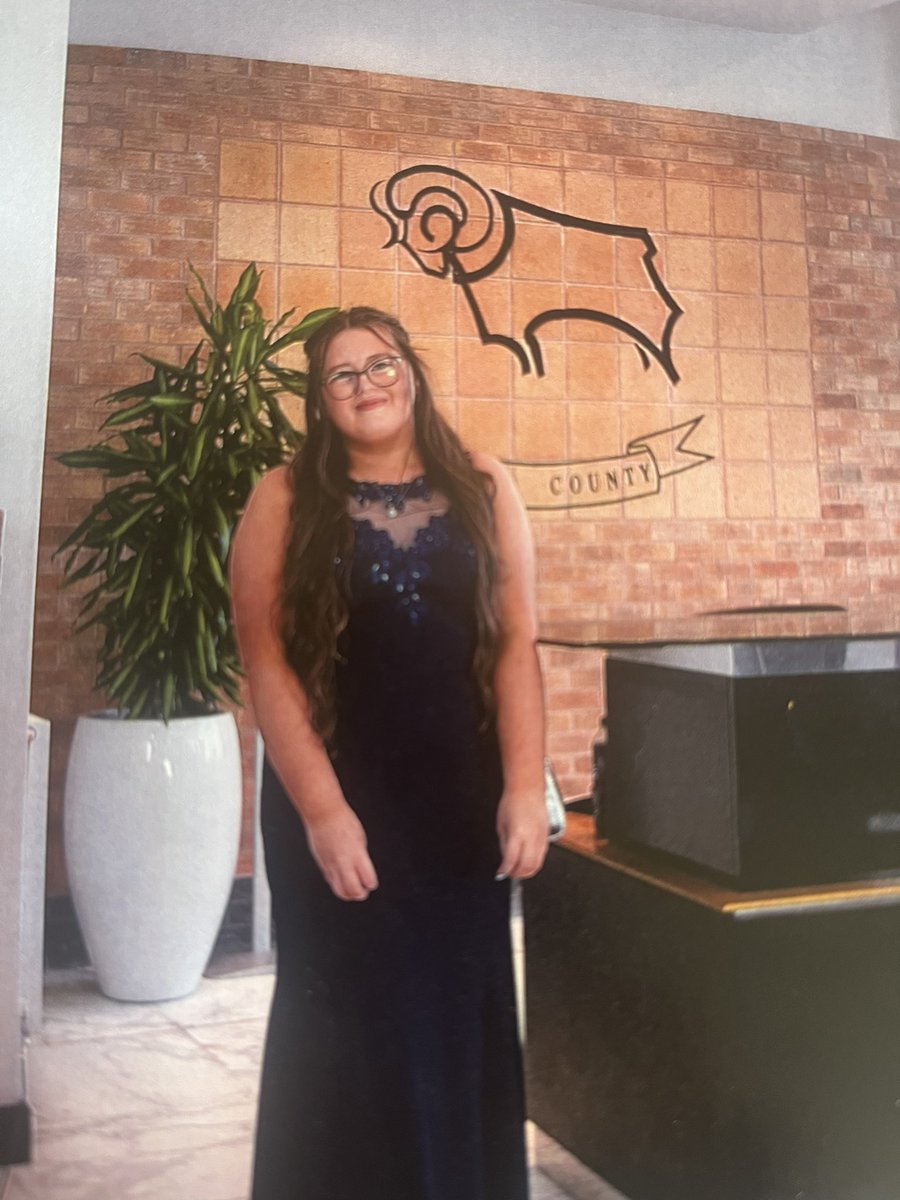 camnwisp's tweet photo. This beautiful princess of ours has done it! She passed all her GCSE’s  with high enough grades for her college course and for her dream to do children’s nursing at @UniofNottingham Thank you @StBenedictDerby for looking after her for the last 5 years, you are all amazing ♥️ https://t.co/Gu1eLdNeuY