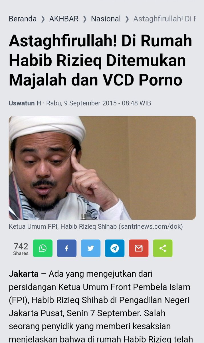 Senowerkudoro6's tweet photo. @ZainalA04122488 @PadmavatiPrati1 Woii TOLOL kalau emang palsu kenpa si cabul bejaaddd Rizieq gak ngelaporin hahahha...kabur ke arab gak pulang pulang banci pengecut.  Ngaku imam besar ..gak tahunya imam bejadddd paham https://t.co/oZIFNzgJth