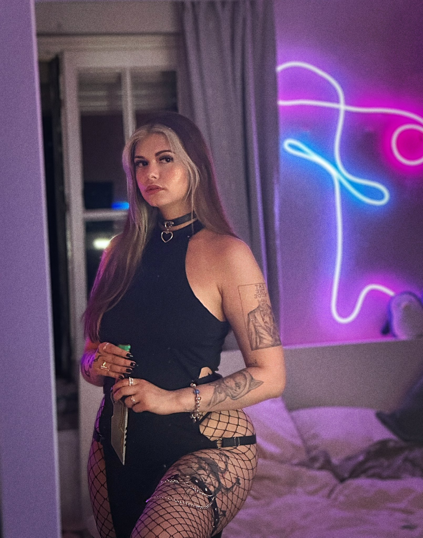 Fenelia 🌙 on X: SIND LIVE 🔥 ✨Twitch. tvfeneliaqtx ✨  t.cosEbMImKaPB  X