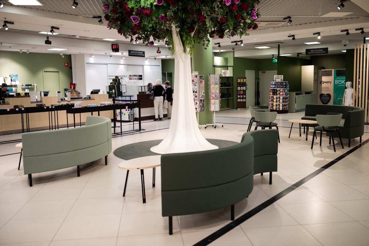 StockmannFI's tweet photo. Stockmann Itis on uudistettu kauttaaltaan niin konseptin kuin tilojen suhteen. Tervetuloa tutustumaan vaikka heti tai viimeistÀÀn la 2.9., jolloin juhlistamme uudistetun Stockmann Itiksen avajaisia!
#stockmann #stockmannstyle https://t.co/HURz88GYIA https://t.co/heeO00YUcJ