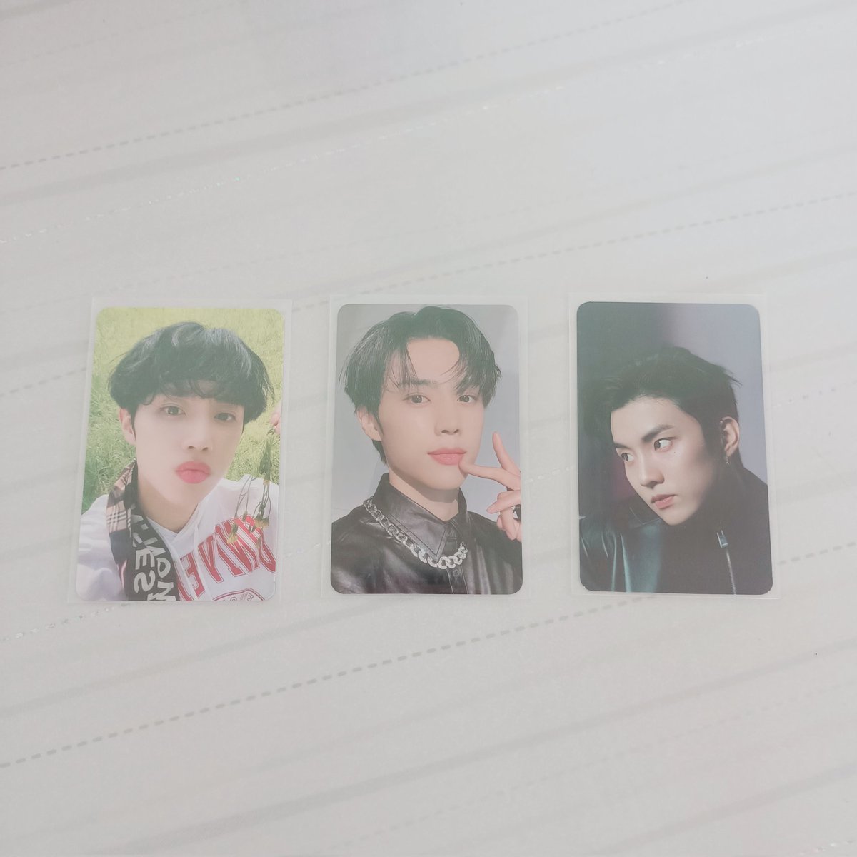 sunforhak's tweet image. — love mail 🌷

thank you so much @Dingdingdodong 💗 sunwoo pcs arrived safely to me. thank you din po for free jichang pc and for cute freebies! 🫶