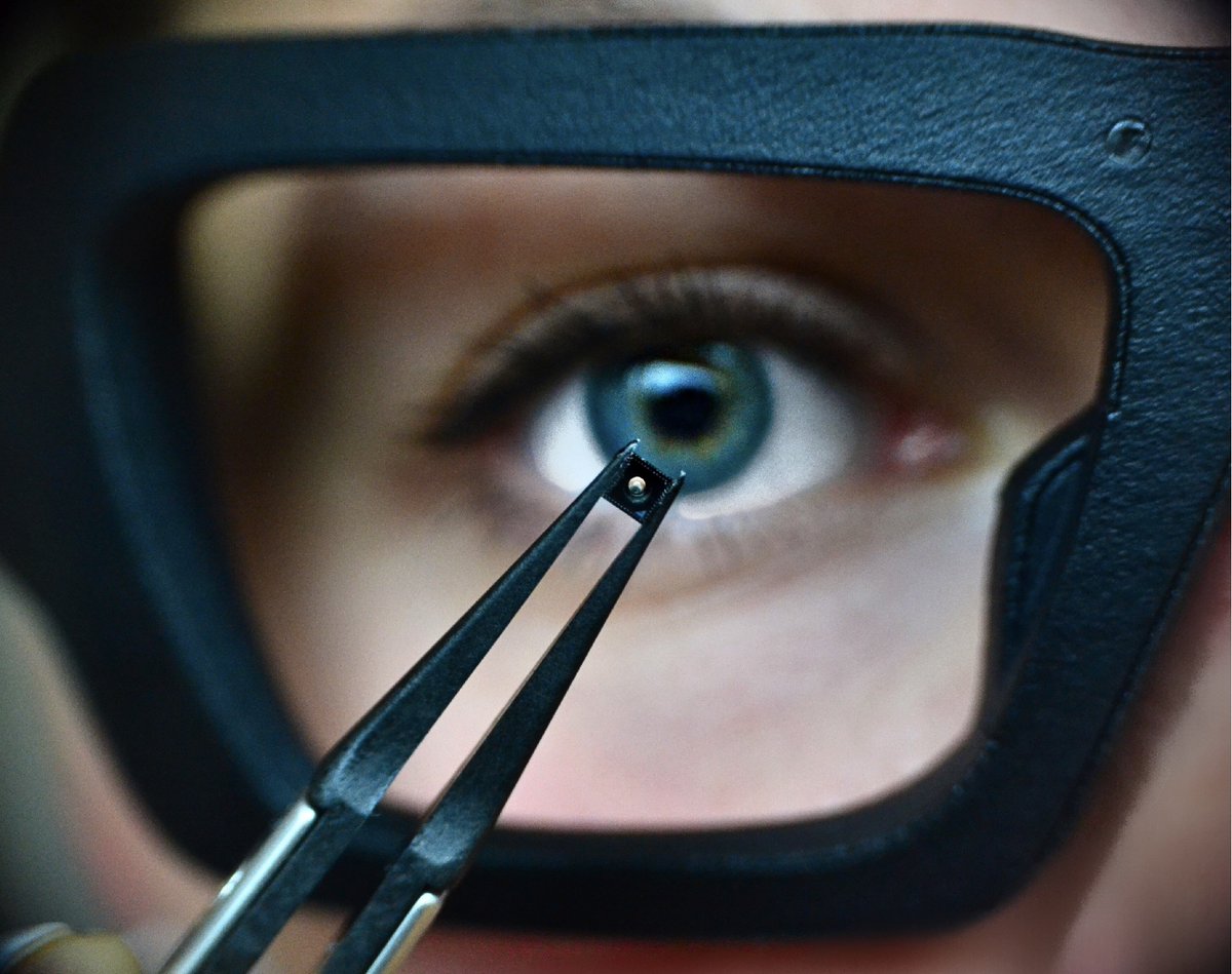 🚀 Exciting news! We are teaming up with #Printoptix to transform micro-optics with a novel 3D printing technology. And that’s not all - the #EIC European Innovation Council is supporting #3DPrintoptixMarket with an amazing 2.5 million euros in funding! 🇪🇺
bit.ly/47MHWk8