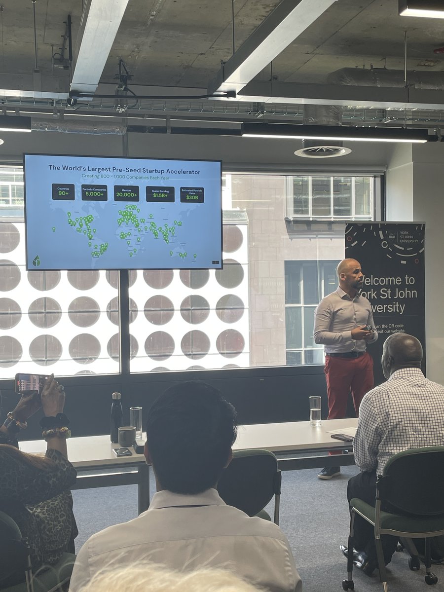 YSJLondon's tweet photo. Our Venture Creation Lab students competed in the Big Pitch Competition, where they had the opportunity to pitch their business ideas and win a place in the renowned Founder Institute program — the #1 network to turn ideas into fundable startups and businesses.

#founderinstitute https://t.co/7vyhjceDaB