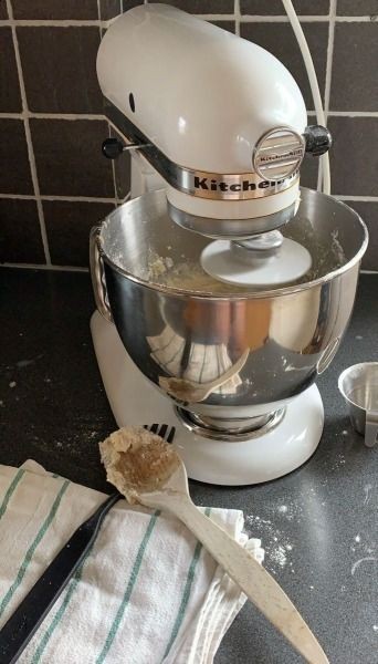 _annnsophie's tweet photo. baking all day long https://t.co/8fxHmp5kee
