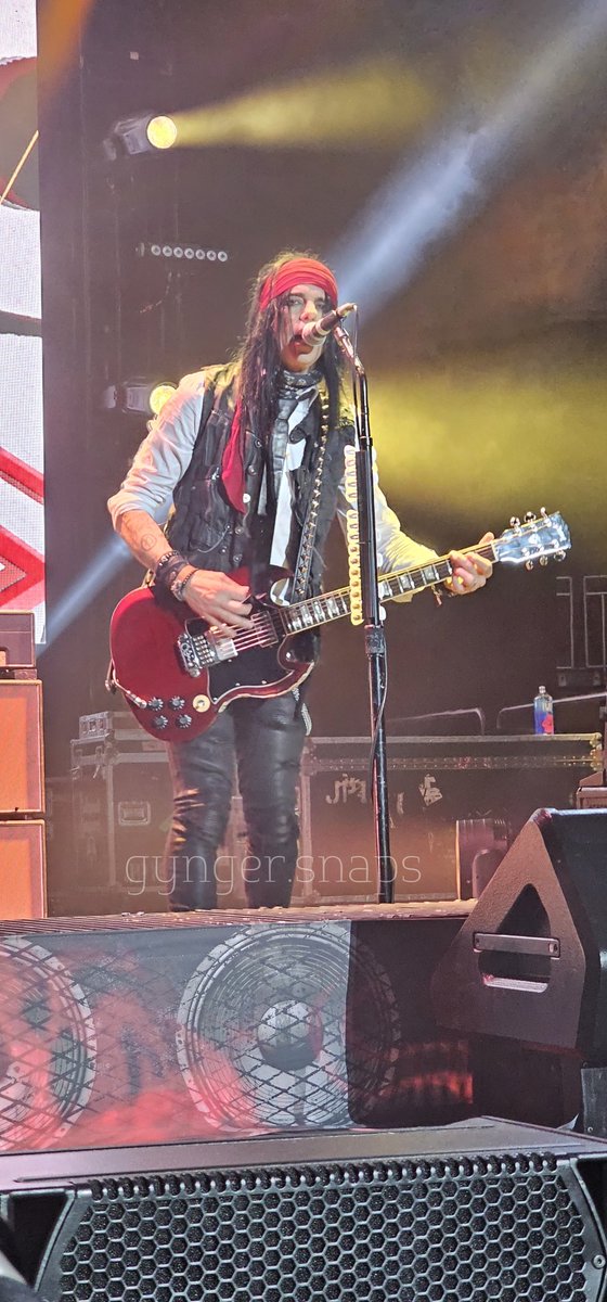 TallKul1's tweet photo. #TheHollywoodVampires #JohnnyDepp #JoePerry #TommyHenriksen #AliceCooper https://t.co/Nck3NiH1CR