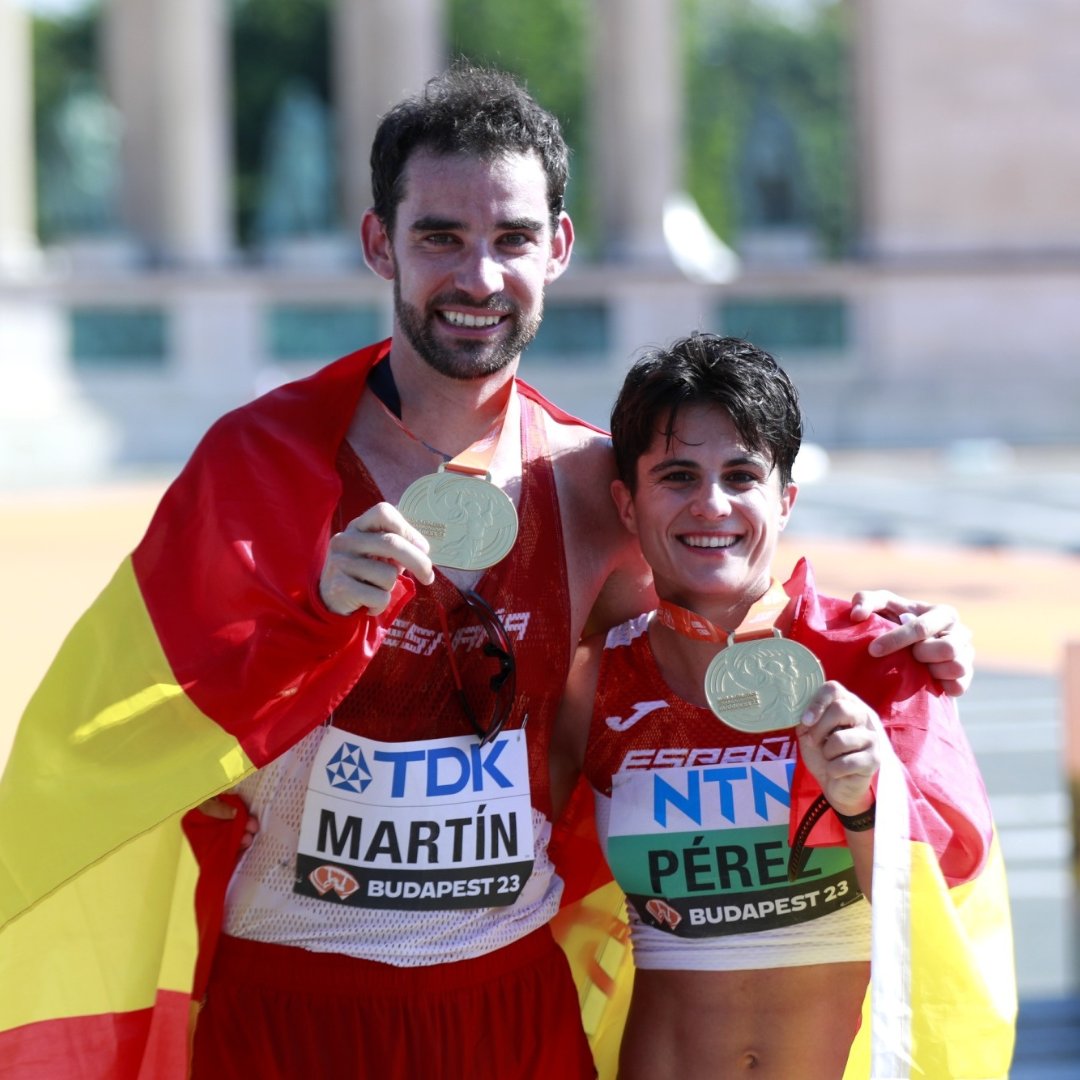 ¡Increíble!

🥇Cuatro días después de haberse coronado campeones del mundo en los 20km marcha, Álvaro Martín y María Pérez han repetido medalla de oro, esta vez en los 35km.

Esperamos que Powerinstep les haya aportado un plus a su grandísimo esfuerzo y trabajo espectacular📷👏