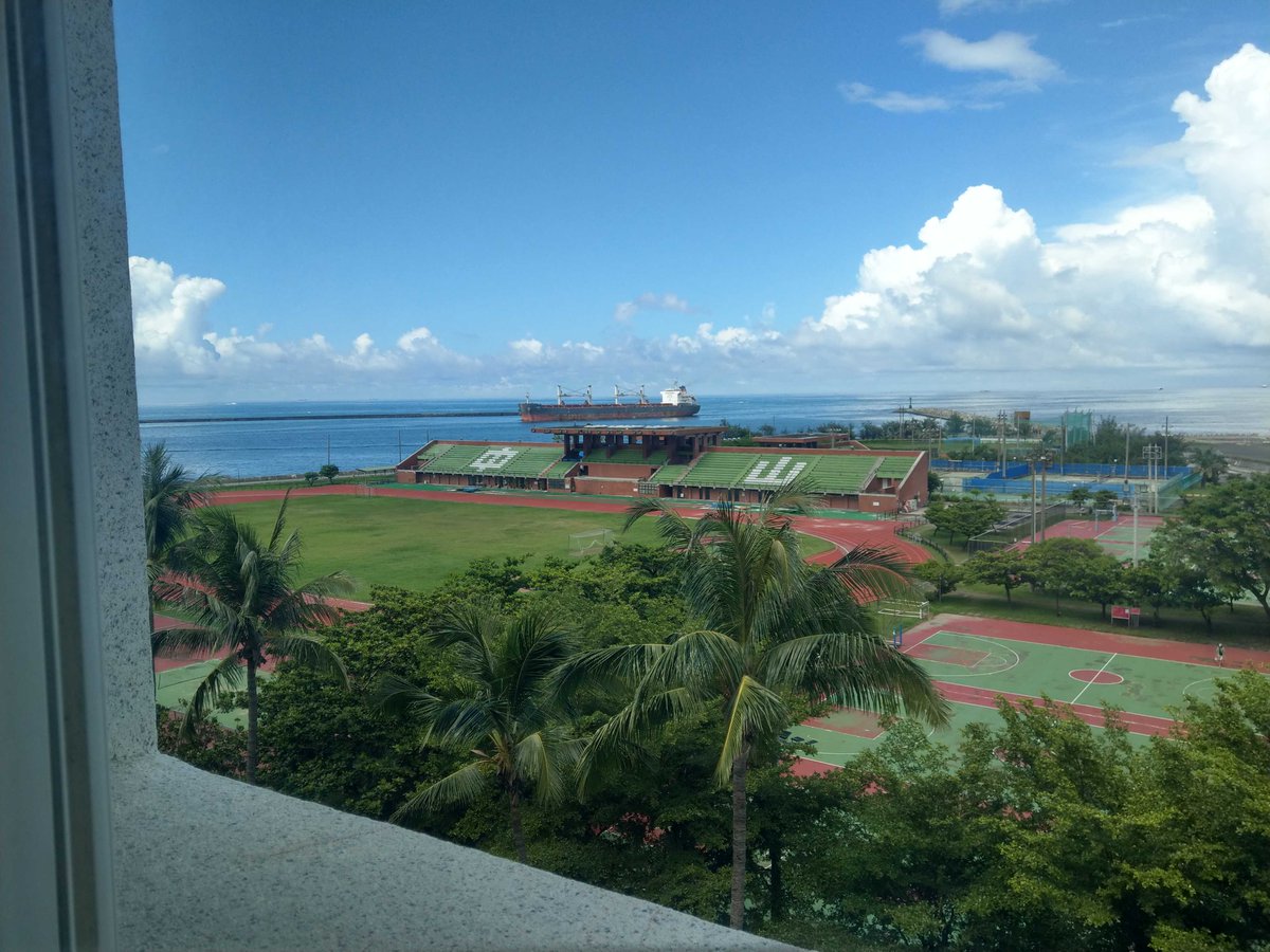 JenHauYang's tweet photo. Day 1 as a PI at NSYSU in Taiwan: 
I got an office with a gorgeous view!

@akaye : I'm available for invited talk https://t.co/aEjKNXKVDP