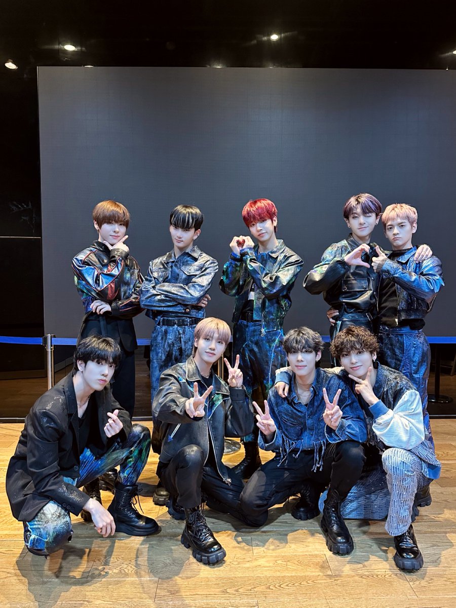 nSSign_official's tweet photo. [📸] Mnet #엠카운트다운 완료💛

오늘도 끝내주는 무대 위 빛의 향연💛
항상 응원해주는 COSMO 고마워요😍

#nSSign #엔싸인 #BIRTH_OF_COSMO
#웜홀 #Wormhole #NewTrack https://t.co/VaccwaI7gi