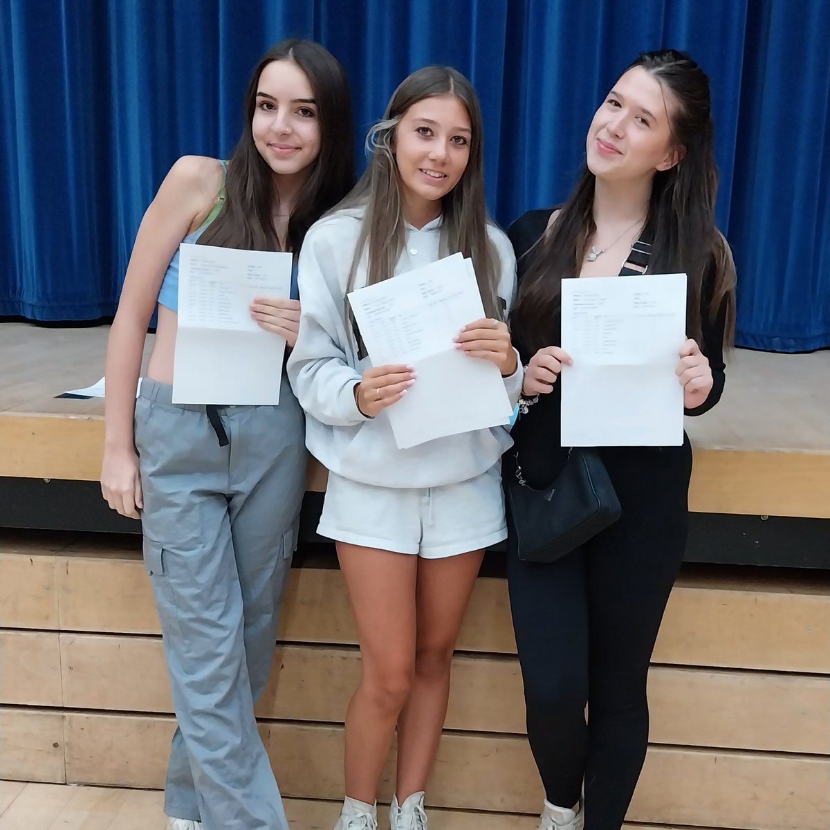 CarshaltonHigh's tweet photo. A huge well done to all of our Year 11 students today- we are so proud of all of you! #teamCHSG #GCSEResultsDay 
@MrDevenney https://t.co/ZObQIoAN5a