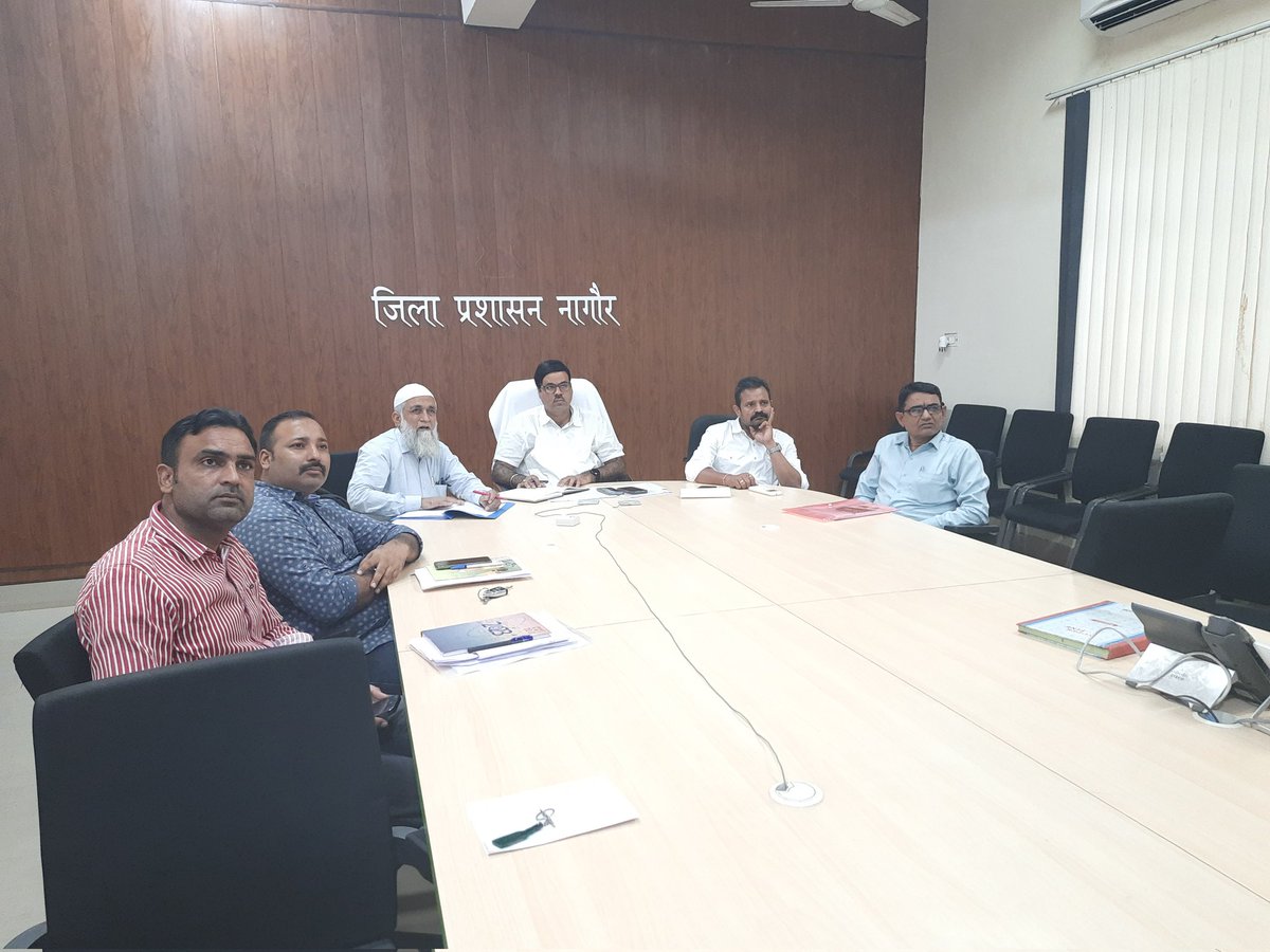 IECNHMNagaur's tweet photo. #vikshit_rajasthan
#vision_document
मुख्यमंत्री अशोक गहलोत के विकसित राजस्थान 2030 को लेकर आयोजित वीडियो कॉन्फ्रेंस को संबोधित करतीं अतिरिक्त मुख्य सचिव चिकित्सा स्वास्थ्य श्रीमती शुभ्रा सिंह व मिशन निदेशक डॉक्टर जितेंद्र कुमार सोनी। https://t.co/wVIJB2ZVni
