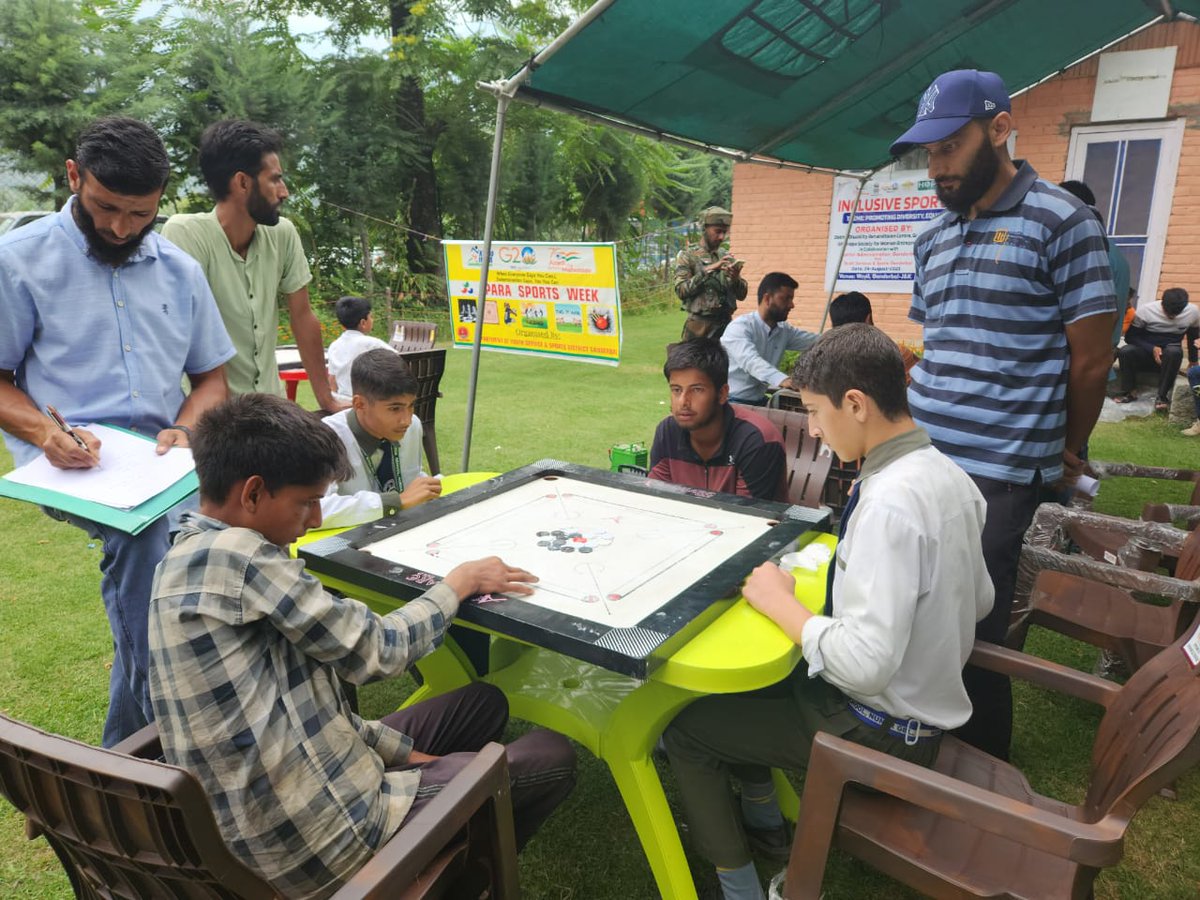 yssganderbal's tweet photo. YSS Ganderbal organized inclusive sports activities at Hope Disability centre wayil Ganderbal under the intiative of National Sports week 2023 to honor the Hockey Wizard Major Dhyan Chand. Events of Carom, Chess &amp; Tug of War were conducted at the Centre.
@dgyssjk 
@dcganderbal https://t.co/thmZKo8TGy