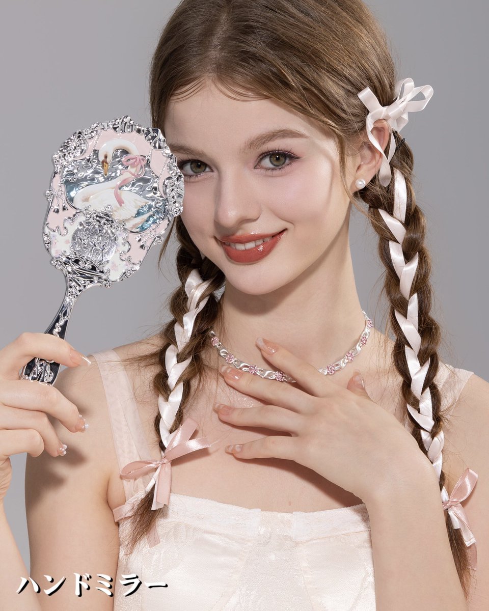 スワンバレエシリーズ 様々なグッズで、リアルなバレエの世界へ