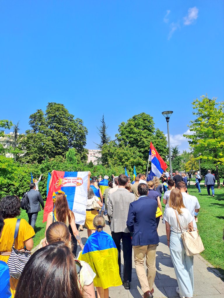 ukinserbia's tweet photo. Солидарност са 🇺🇦

#Beograd #StandingWithUkraine https://t.co/sU14lxpYed