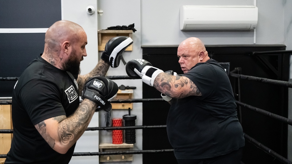 Box2burn tweet media