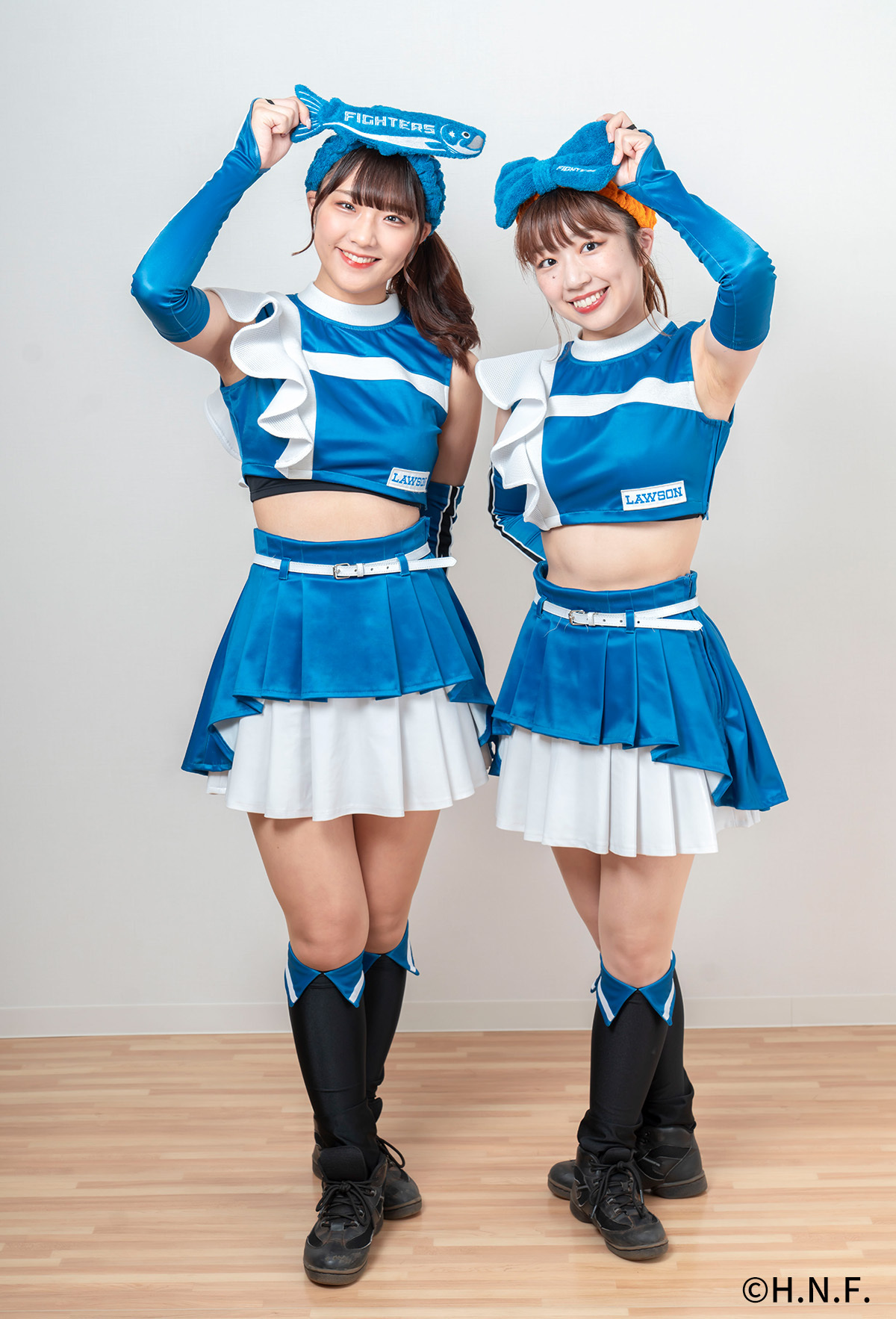 ファイターズ　しゃけまるスリッパ　ペア Amazon.co.jp: ファイターズしゃけまるスリッパ : おもちゃ