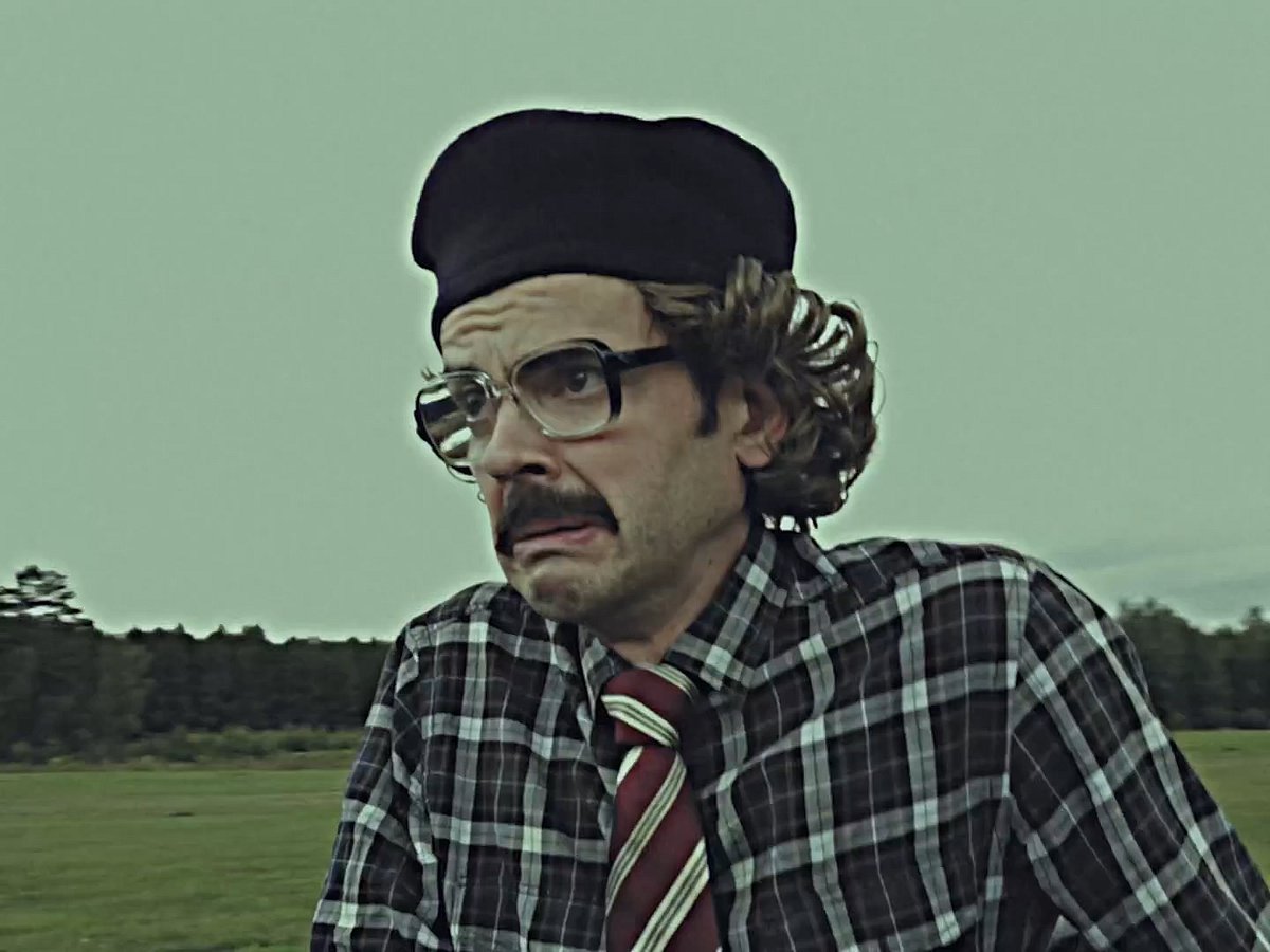 #Внутрилапенко #Инженер  #Скринкапсы

Сильно застенчивый инженер такой трогательный в первом сезоне...Ну прям хочется его обнять...🥰