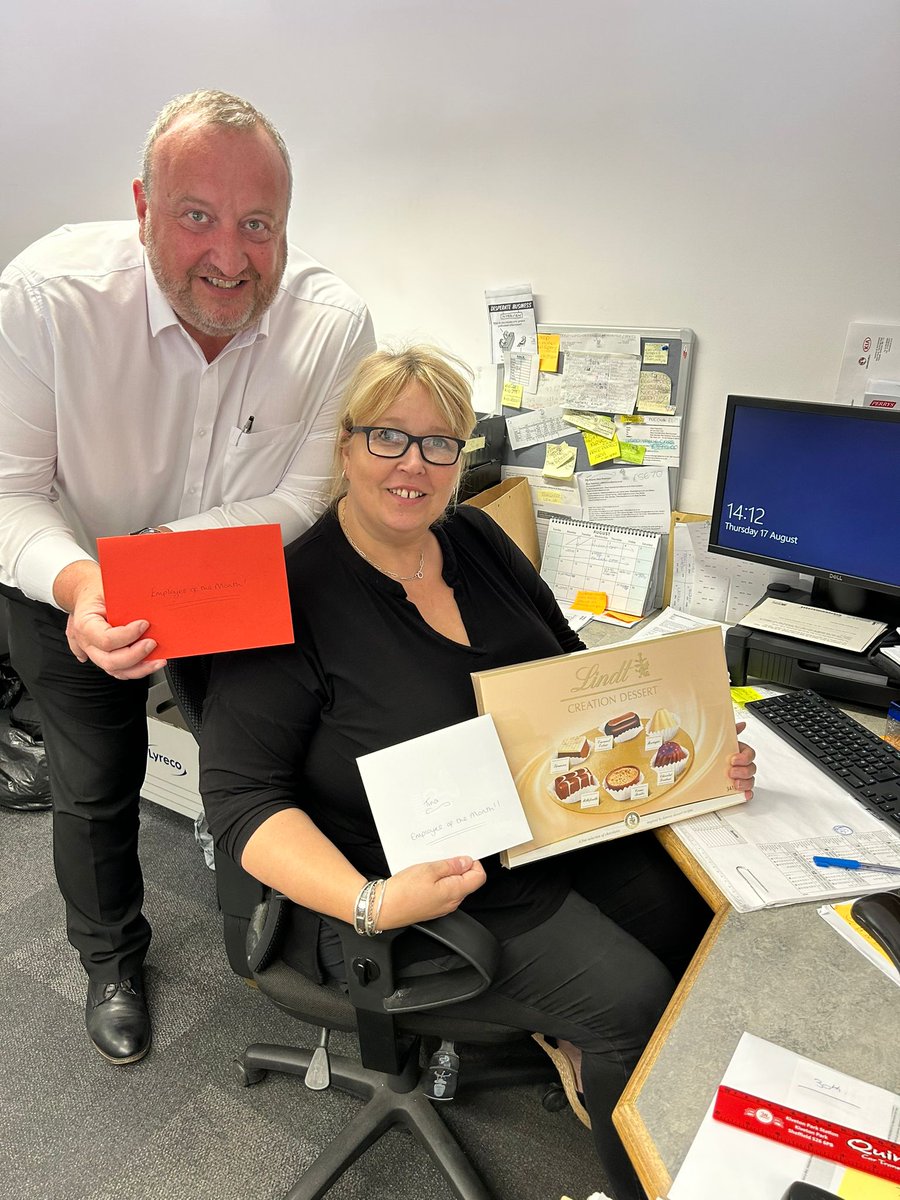 perrysmotors's tweet image. Congratulations to Tina our Sales and Fleet Administrator at Perrys Rotherham for winning the Regional Employee of the Month Award for the whole of Yorkshire 🎉  Well done Tina 👏🏻 #employeerecognition #longservice #perrys