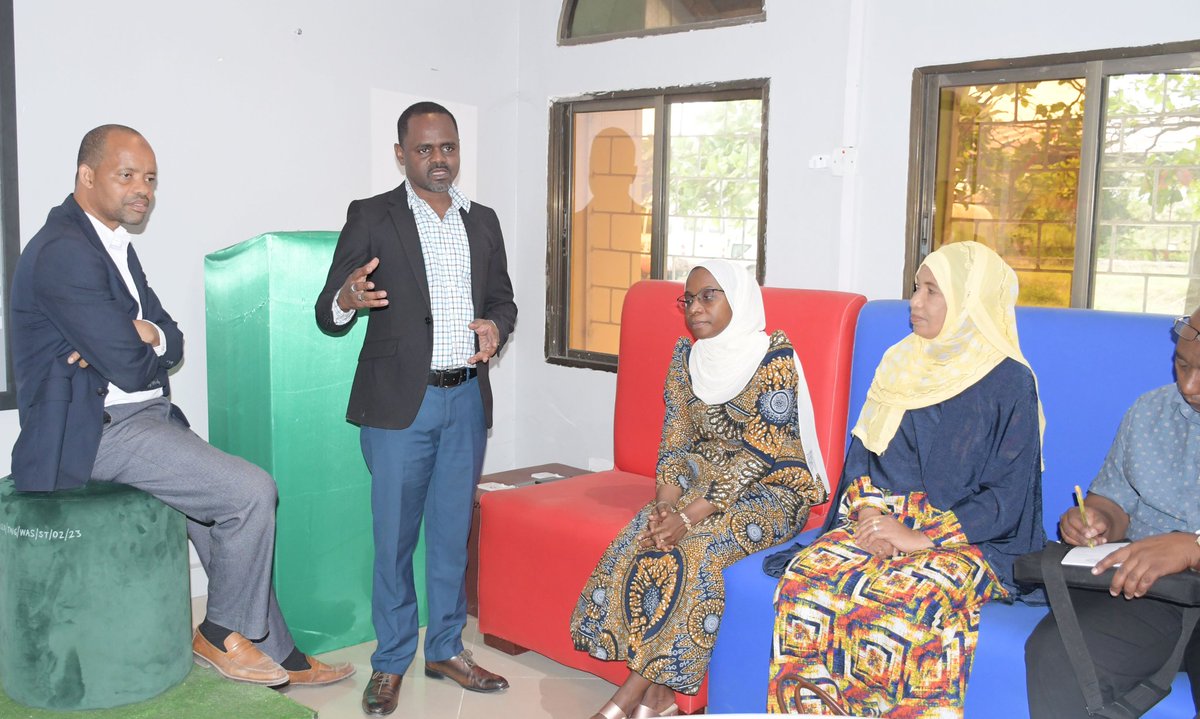 Diwani7Dr's tweet photo. It was an honor to host esteemed members of zanzibar House of Representatives at our #WasteXLab. Their interest and thoughtful questions about our sustainability initiatives underscore the shared vision we have for a greener and more innovative Zanzibar @undptz @UNICEFTanzania https://t.co/du03b9MYB0