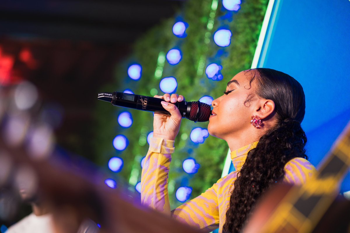 LeighAnneMusic's tweet photo. The smile on my face says it all 😍 My first ever solo performance in the company of my legion, I’m still lost for words 💚 being back on stage just felt like home!
📸: Matt Crossick https://t.co/hFcvVfyn3y