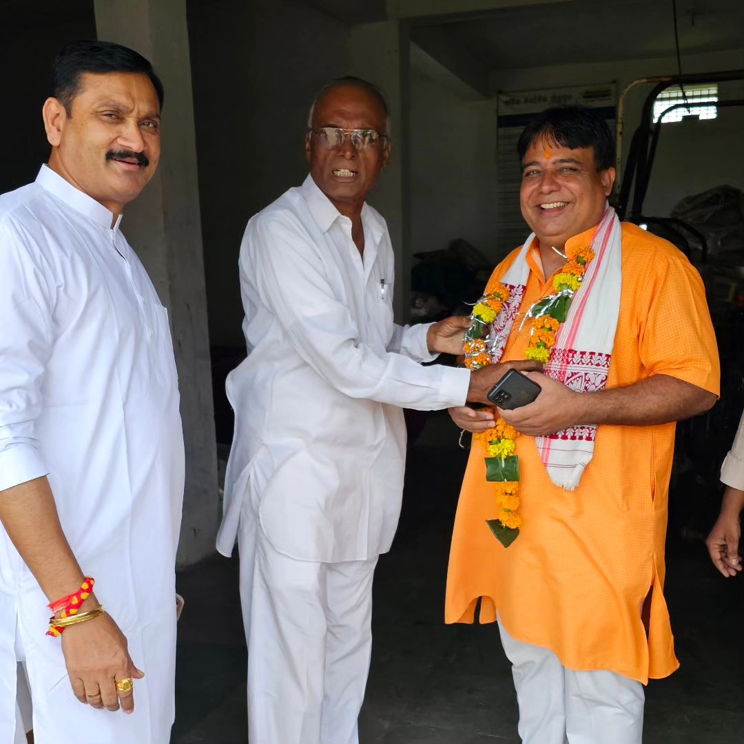 MlaPadvi's tweet photo. मिशन मध्य प्रदेश
दिवस पाचवा
विधानसभा प्रवासी विधायक राजेश की पदवी साहब इन्होंने पानसेमल विधानसभा क्षेत्र के पूर्व मंडल अध्यक्ष निंम्बासिंह राजपूत उनके निवास जाकर मुलाकात की एवं संगठनात्मक परिस्थितियों पर विस्तृत चर्चा किया!
.
.
#MPElection #election #Mp #pansemal https://t.co/buh0FZXZpv