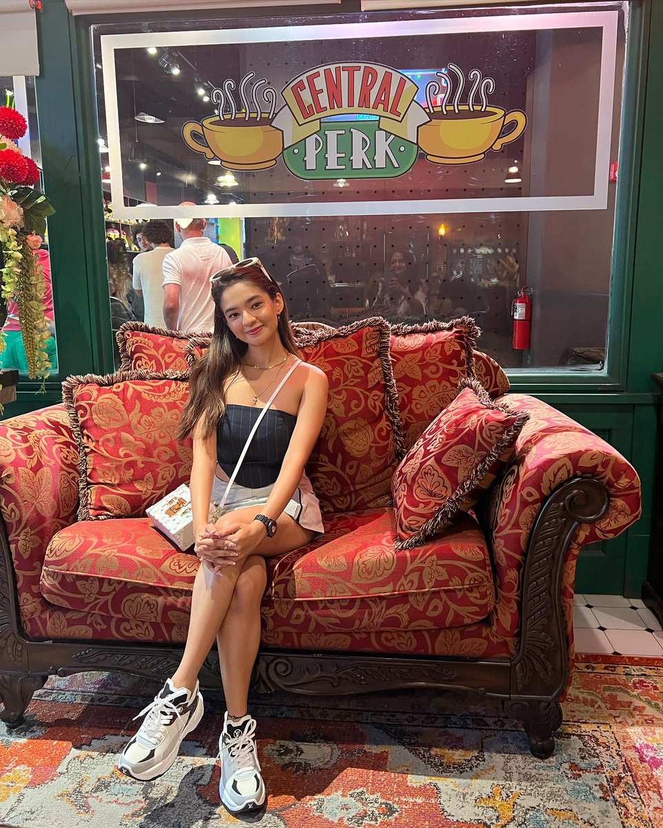 angelicsen's tweet photo. Get ready guys for your most favoutes mv #TeriAadat2 realising today https://t.co/dTnMtXfMky