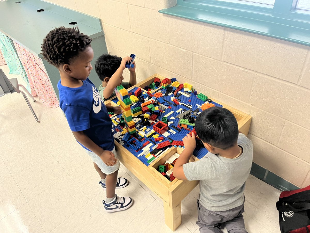Dramatic playroom fun! Can’t wait to see all the creative transformations this year! So many life skills being taught! 
#shinealight 
#senditon 
#mbeisfamily 
#WeAreTheLight 
#nextkidup 
#HumbleISDFamily 
<a href="/HumbleISD/">Humble ISD</a> 
<a href="/HumbleISD_MBE/">Maplebrook Elem</a> <a href="/HumbleISD_PREK/">HumbleISD ECE</a> <a href="/AveryBalutaMBE/">Avery Bushnell Baluta 💜</a>
