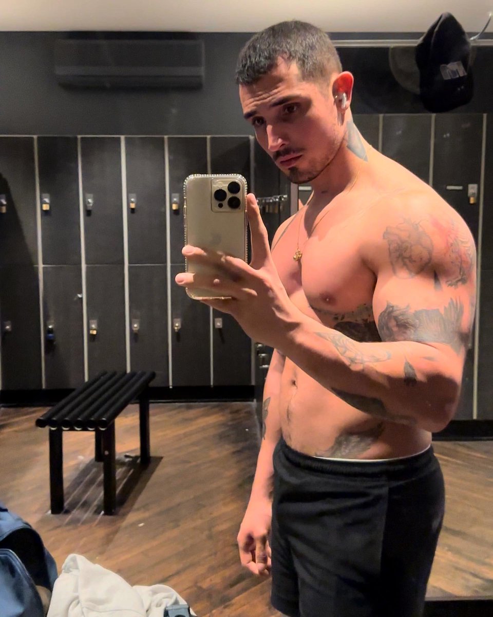 instagram.com/manuelkornisiuk