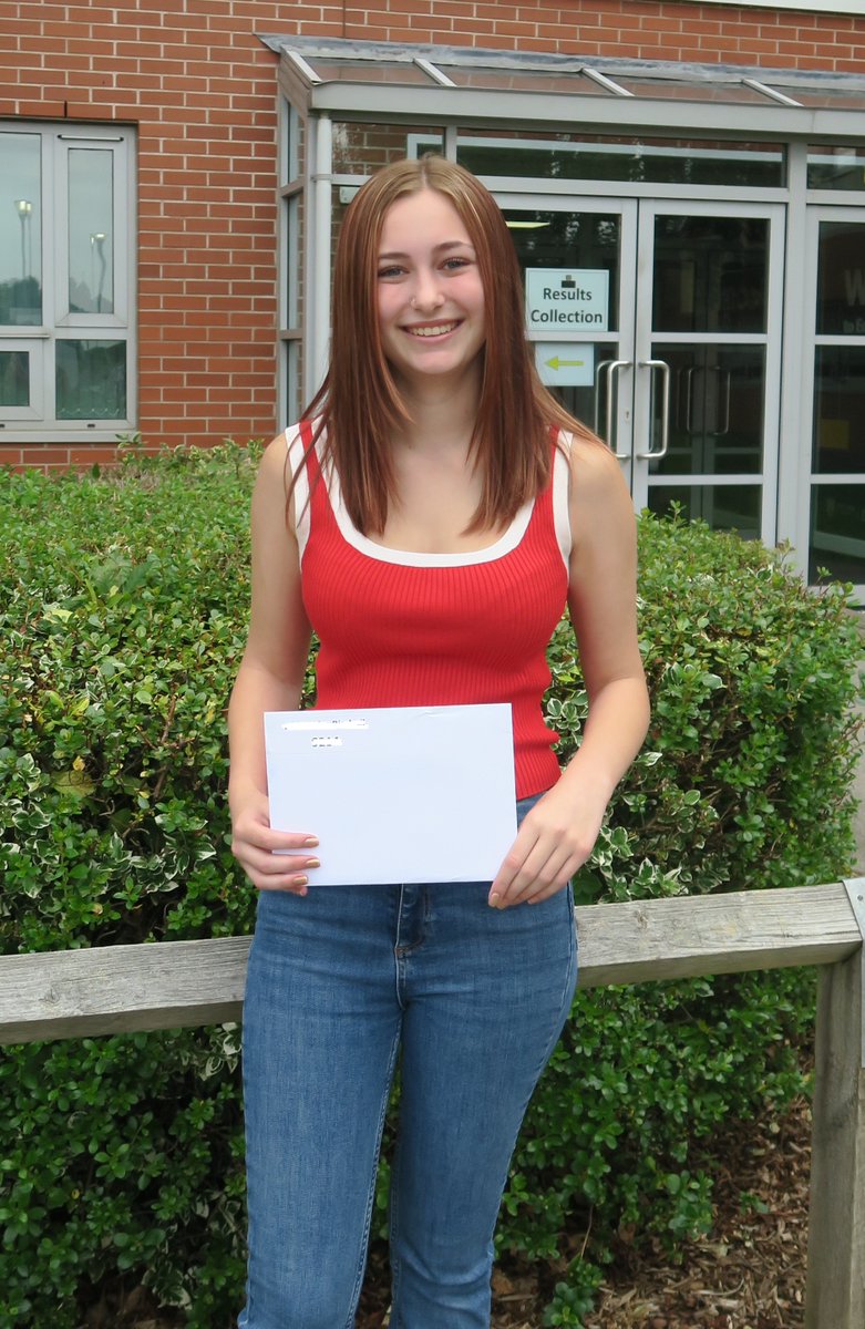 EastLeakeAC's tweet image. Lexi and Isabella both did incredibly well today and were delighted with their #GCSE results.

They are departing ELA today ready for their bright futures ahead - good luck girls! 👏👏👏