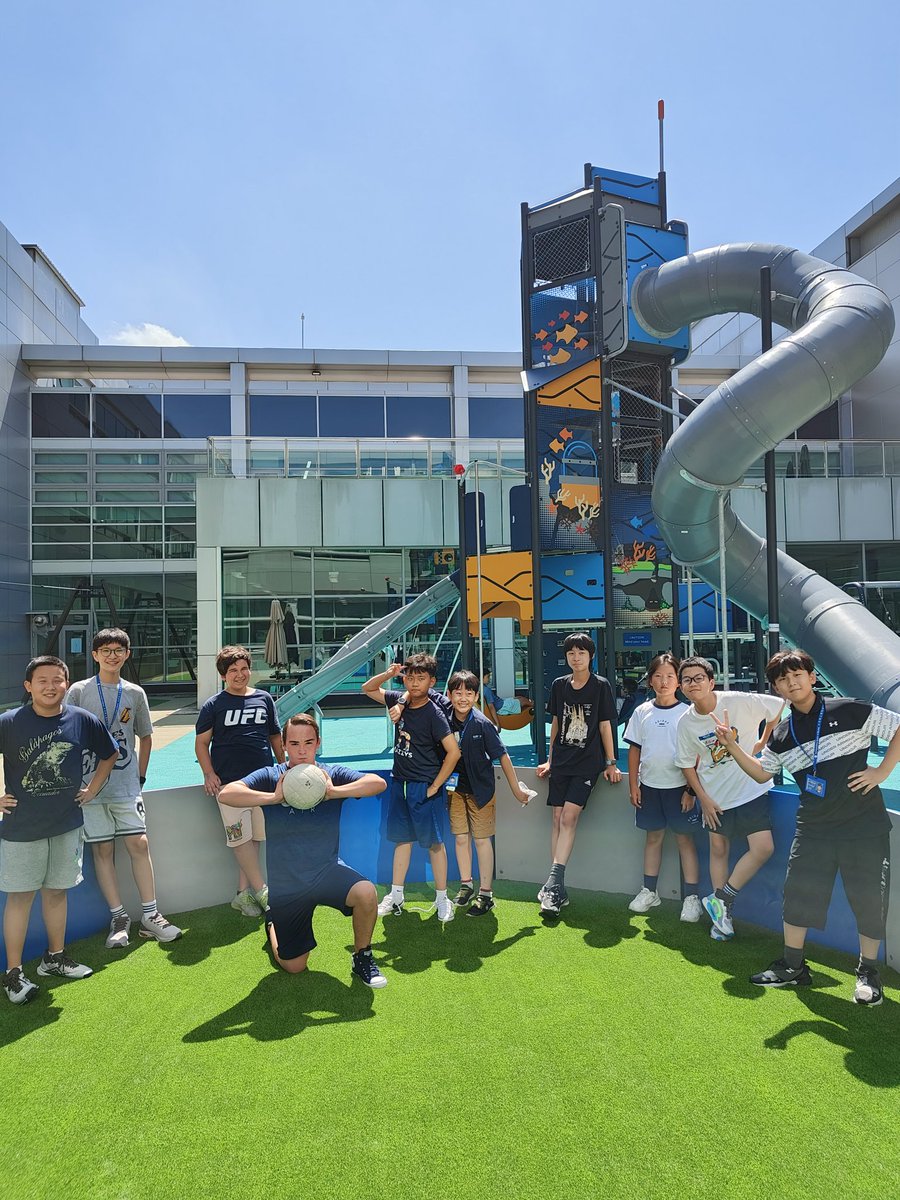 Michael Chen tweet media