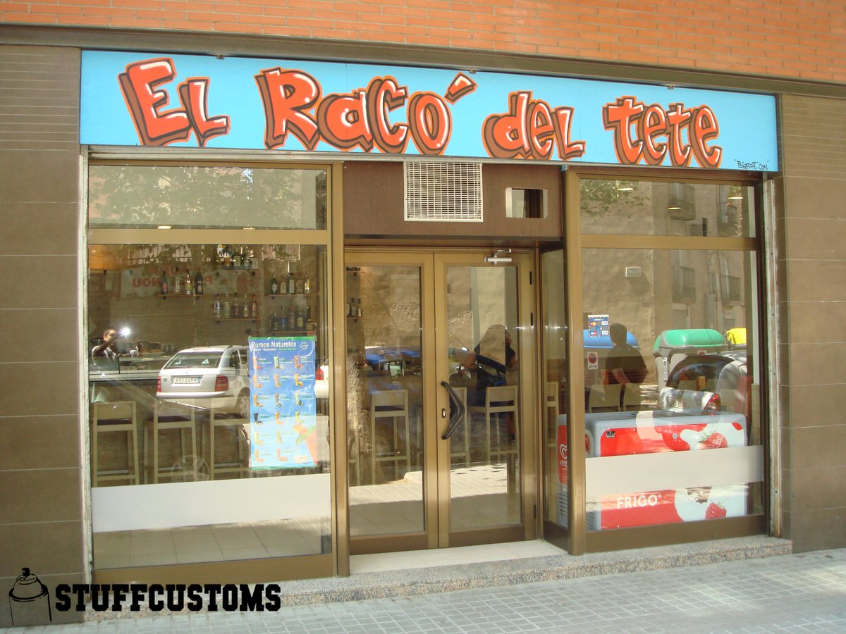Stuffcustoms's tweet photo. Trabajo de Letrero - Cartel para #ElRacoDelTete 👐🏽 (barri de poblenou) #stuffcustoms
#barcelona #letters #rotulacion #letreros #handmade #custom #personalizados #fresh #hechoamano #graffiti #graffitiart #stuffcustomsbcn #painting #spray #paint #madera #lettering #art #cool https://t.co/3W88XC9QOV