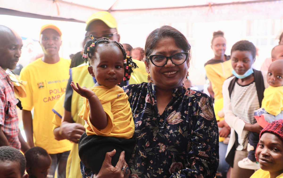 ShaheenSnilofer's tweet photo. Two drops, Saves lives, @EndPolioNow at the launch of #vaccinationcampaign at #Kiambu as the 1st phase is aimed at targeting 1.8Mn U5 children in the 4 high risk counties, Nairobi, Garissa, Kiambu &amp; Kajiado to interrupt further disruption of polio spread. #targetzerodosechildren https://t.co/TQ7ZAQu5aD