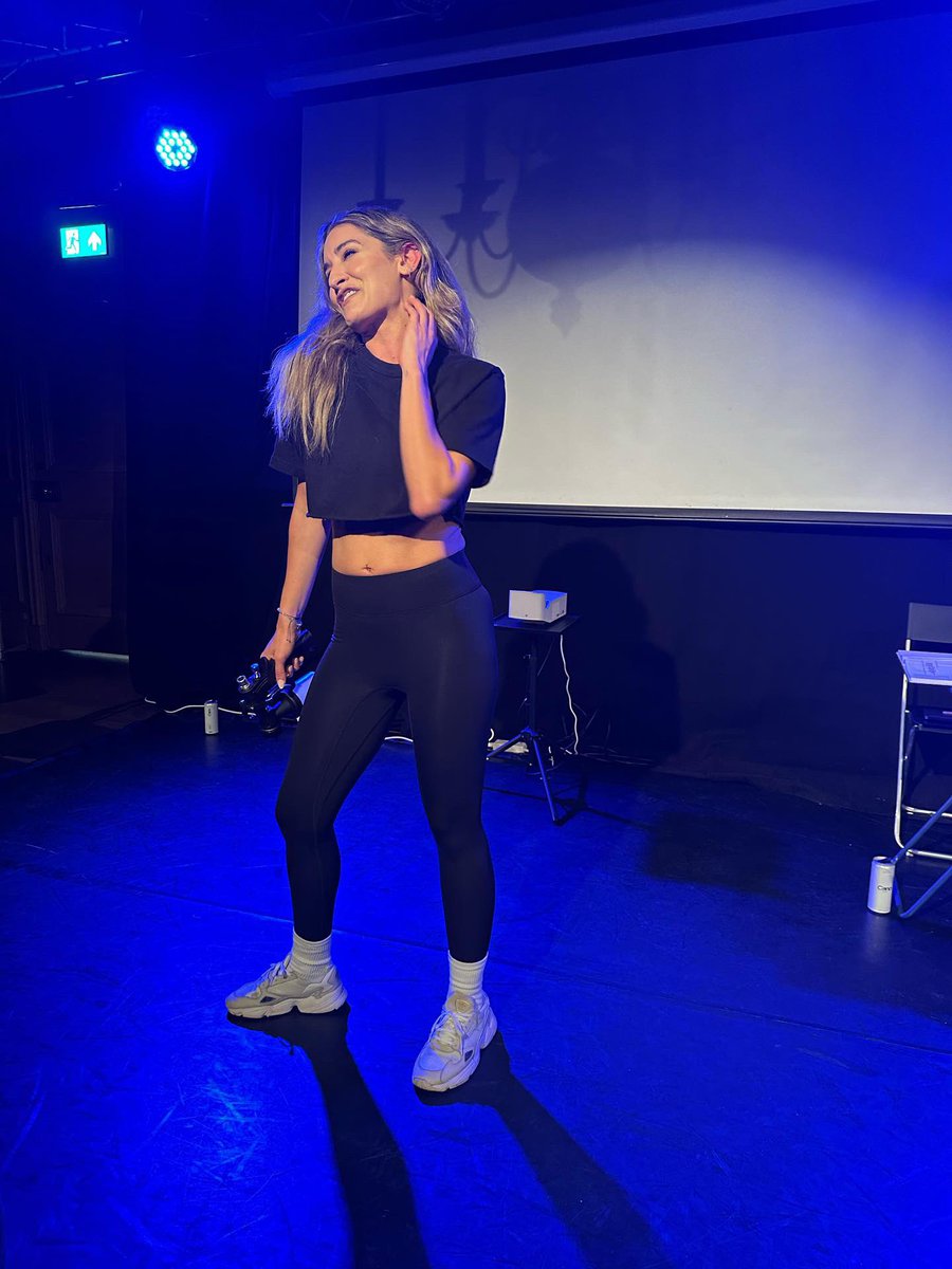 3 MORE SHOWS <a href="/edfringe/">Edinburgh Festival Fringe</a> 😭😭😭 I can’t believe it!! 

Come see “Doing Alright” <a href="/GreensideVenue/">Greenside Venues</a> Riddles Court at 20:55!!! ❤️❤️❤️❤️ 

Tickets: tickets.edfringe.com/whats-on/nicol…

#edfringe